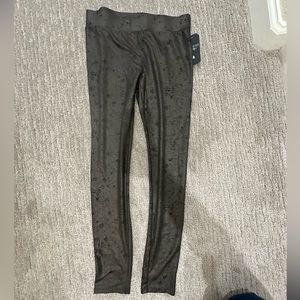 NWT: black/grey Guess leggings